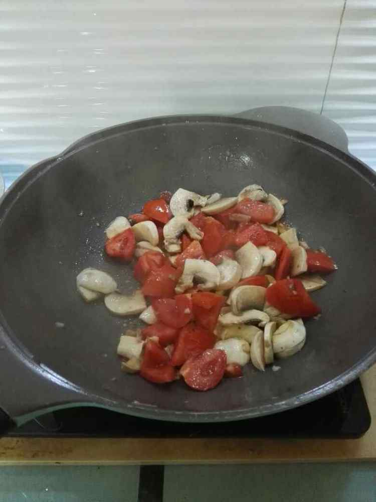 红菇牛肉汤步骤7