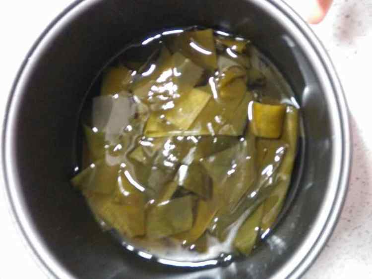 海带骨头汤步骤1