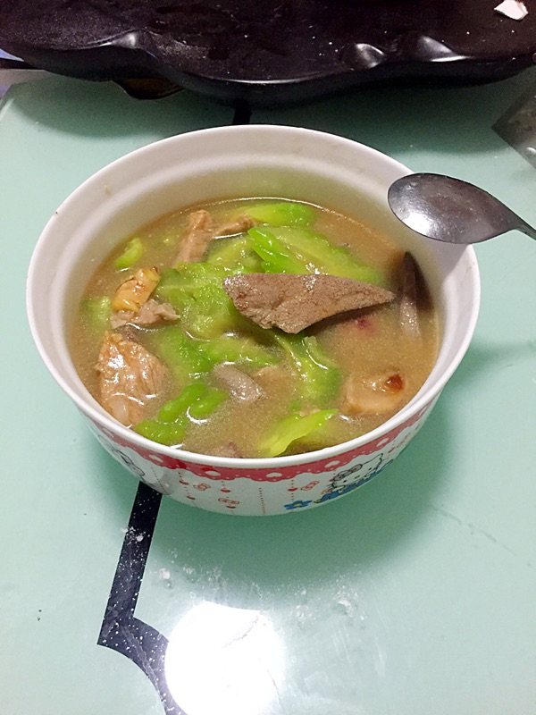 猪肝瘦肉苦瓜汤步骤6