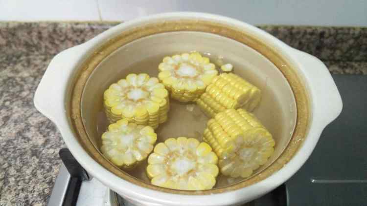 竹荪玉米汤步骤4