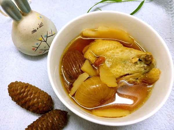 无花果淮山鸡汤步骤7