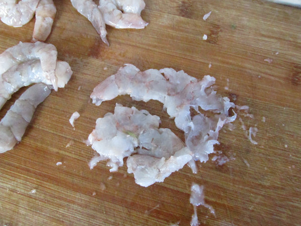 蔬菜汤汆虾肉丸步骤2