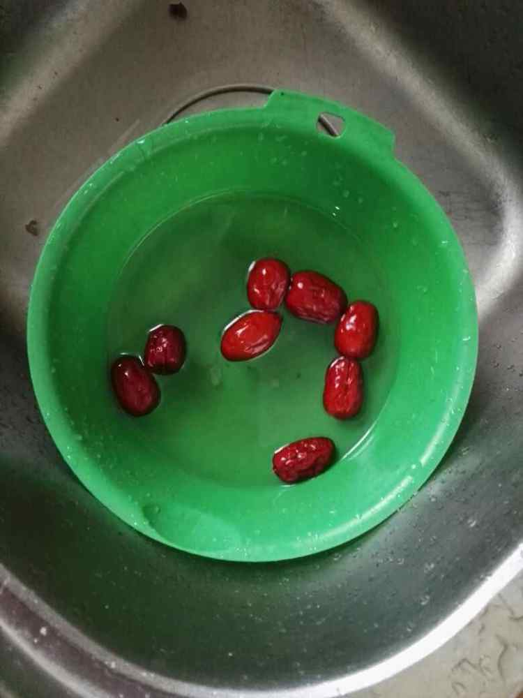 木耳红枣汤步骤5