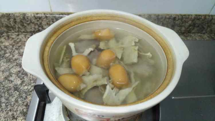 笋干排骨汤步骤8