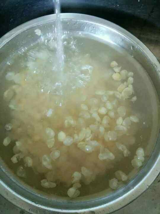 海带黄豆骨头汤步骤4