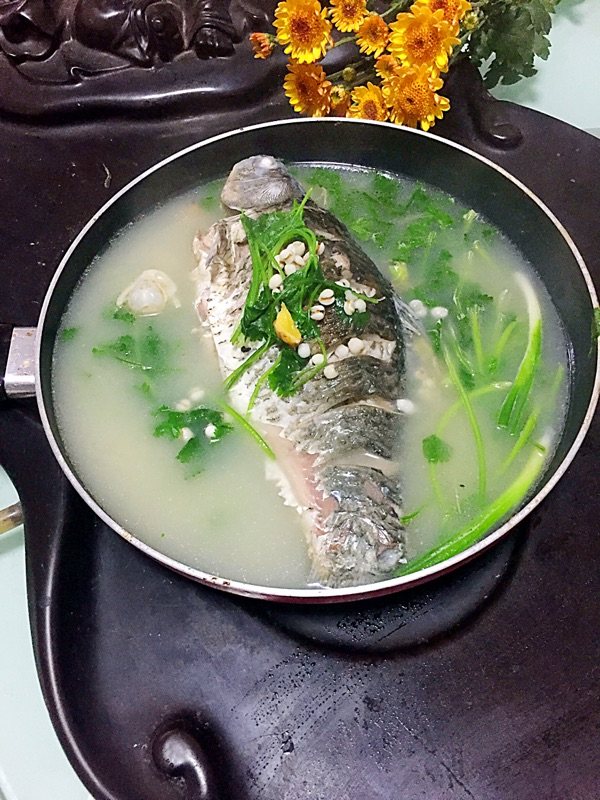 薏仁鲫鱼汤步骤10