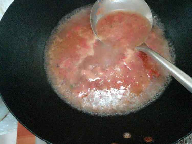 西红柿虾米蛋花汤步骤5