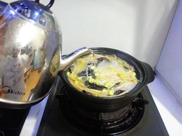 肉丸杂蔬汤步骤8
