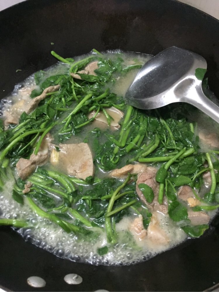 西洋菜猪肝瘦肉汤步骤5