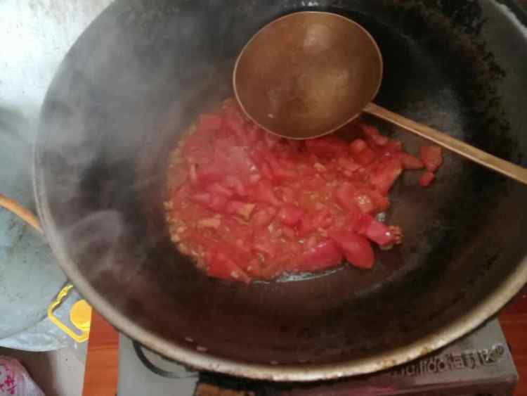 金针菇番茄肉丸汤步骤4