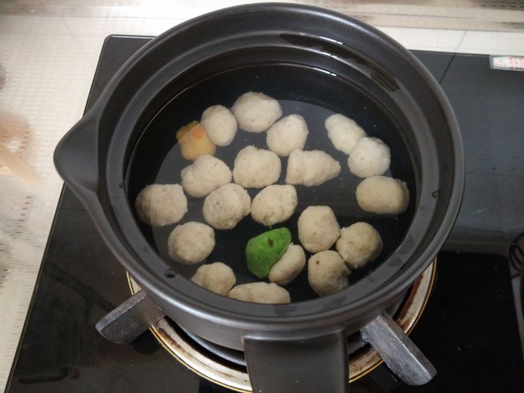 紫菜肉丸汤步骤3