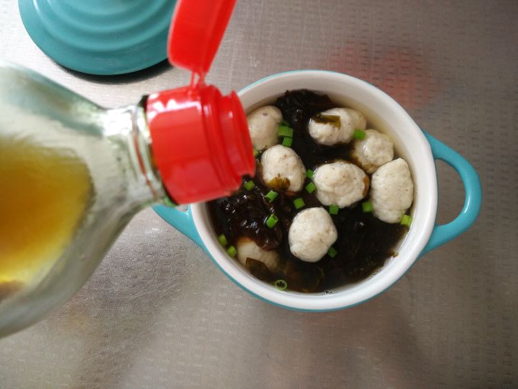 紫菜肉丸汤步骤7