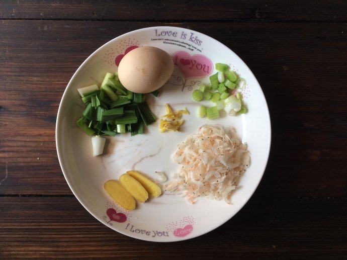 紫菜虾皮蛋花汤步骤1