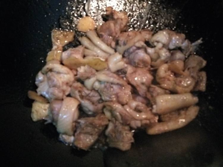 莲藕鸭肉汤步骤2