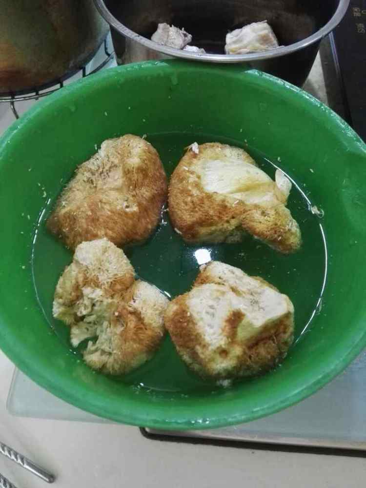 猴头菇菌鸡步骤4