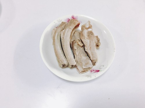 山药黑豆排骨汤步骤3
