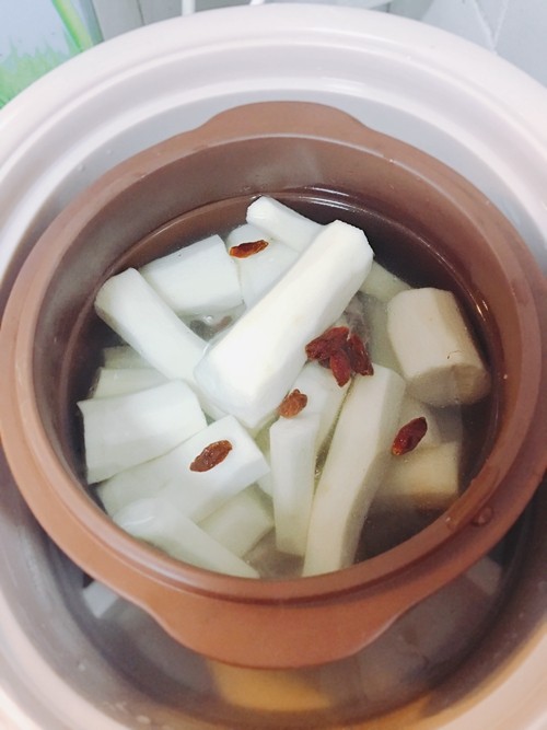 山药黑豆排骨汤步骤9