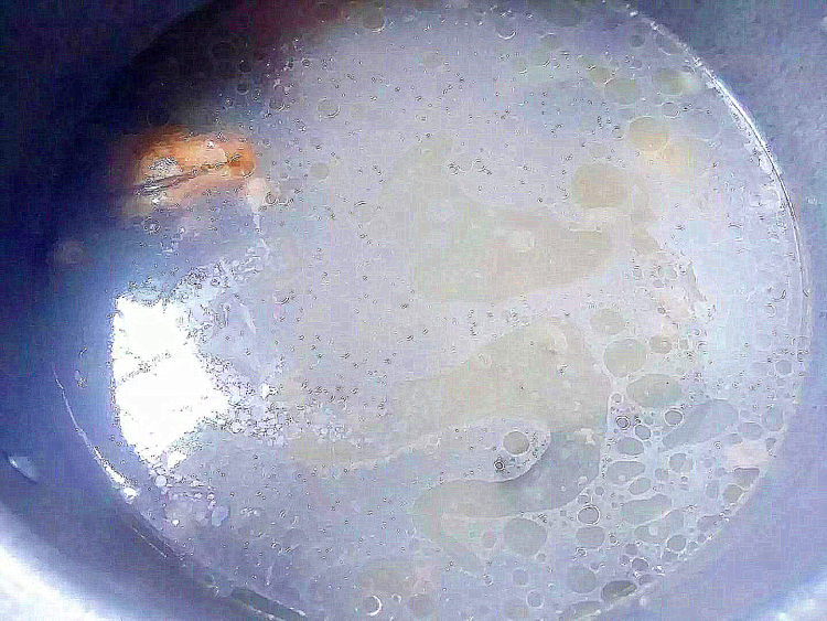 花生眉豆煲猪手步骤4