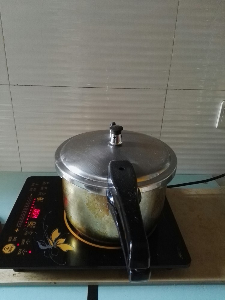 竹荪牛排步骤3
