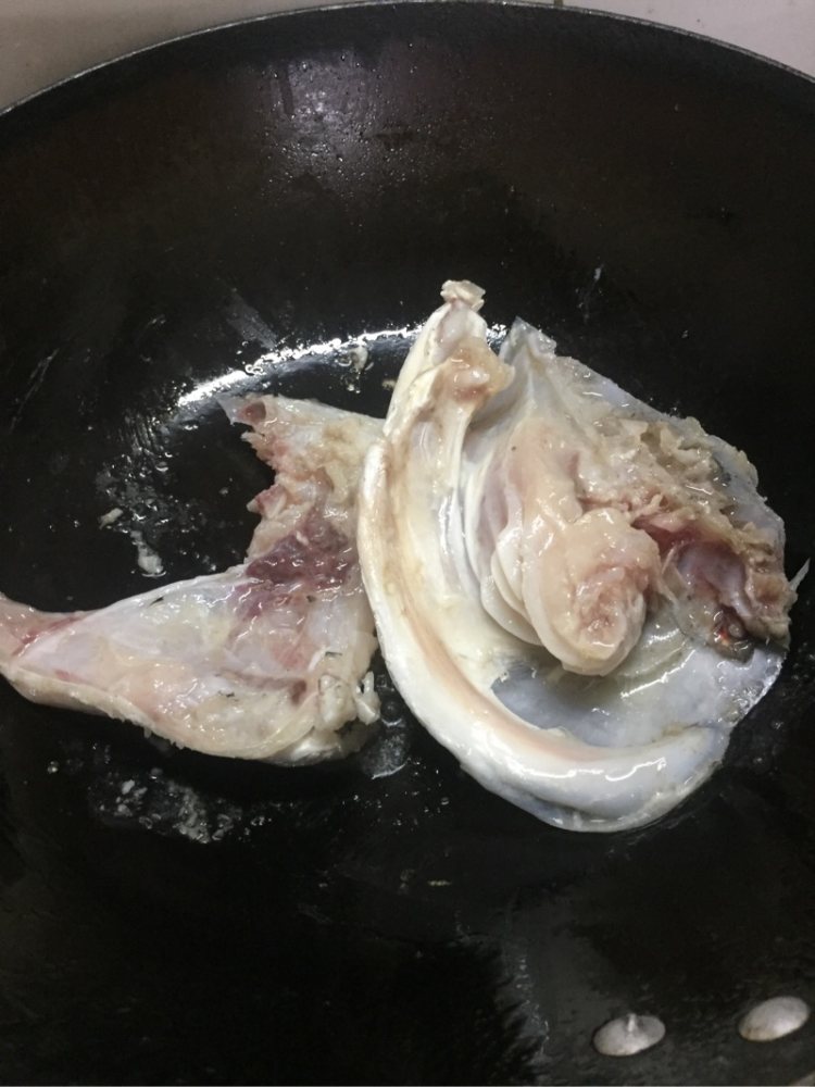 鱼头萝卜汤步骤5