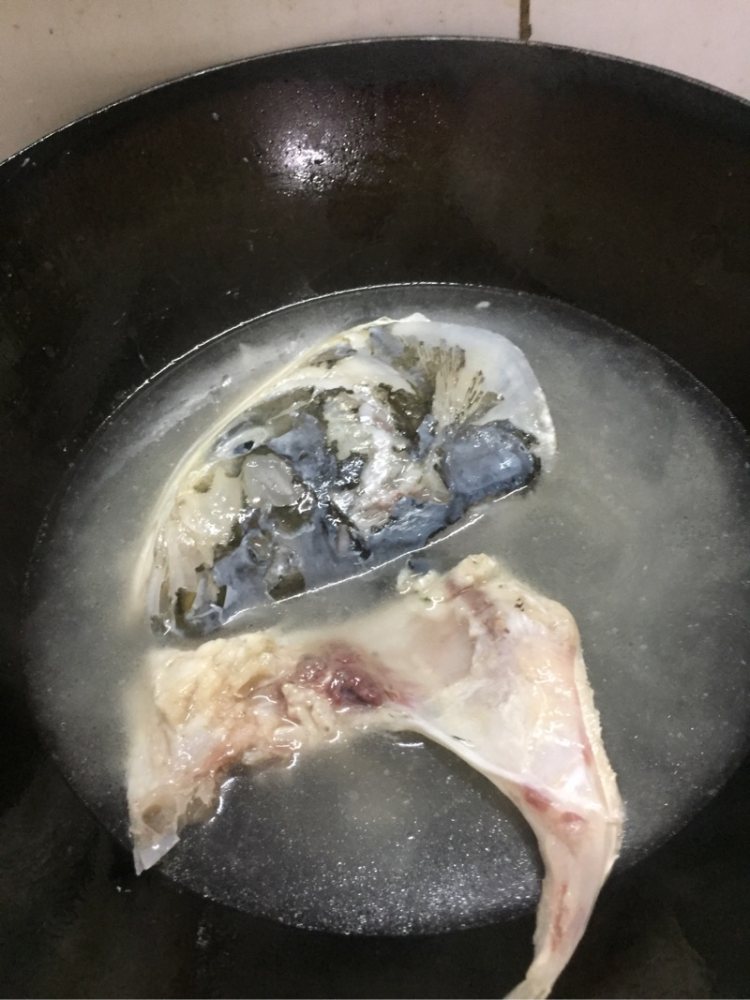 鱼头萝卜汤步骤6