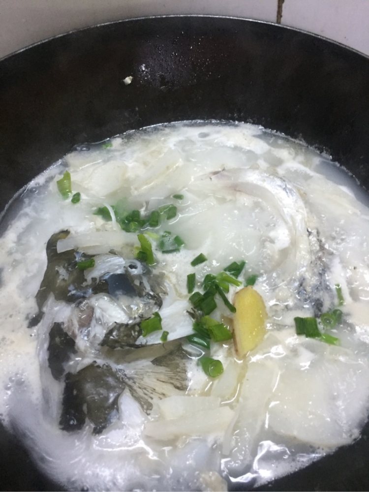 鱼头萝卜汤步骤9