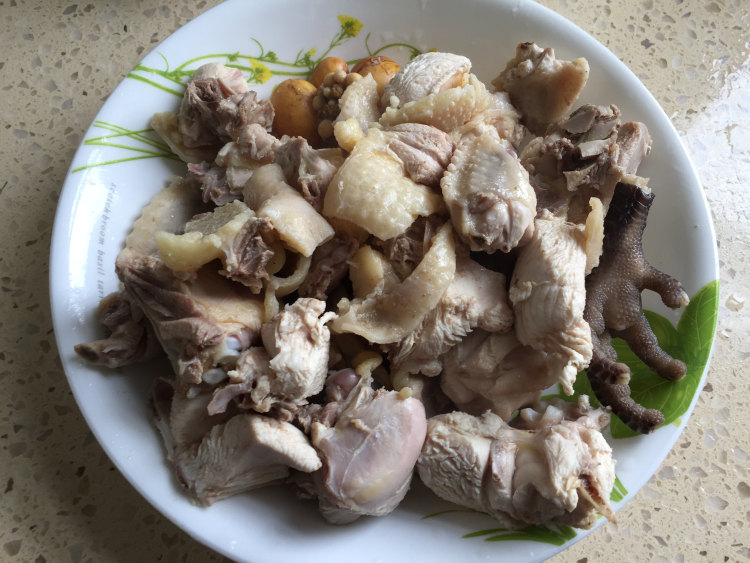 香菇老鸡汤步骤3