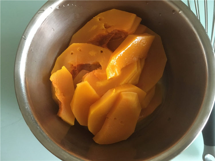 南瓜咖喱虾酥皮汤步骤5