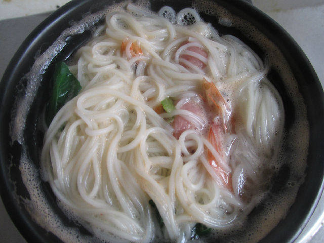 砂锅大虾面#本味家乡步骤3