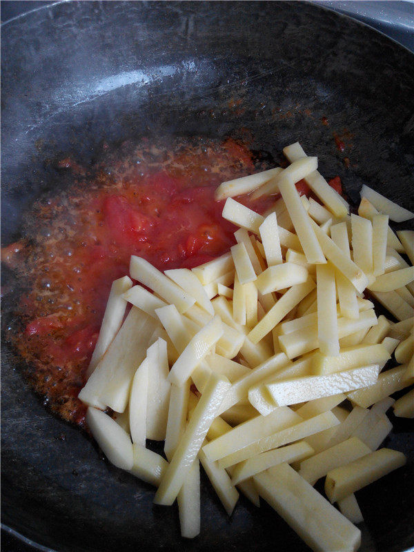 西红柿土豆牛肉汤步骤8
