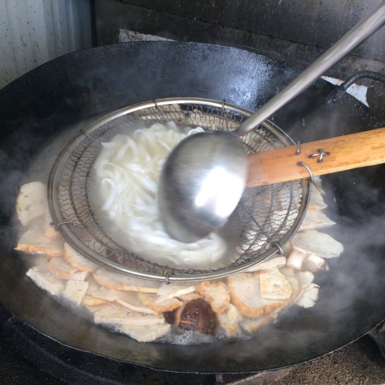 三鲜河粉步骤3
