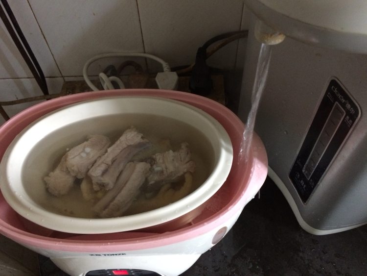 雪梨佛手瓜炖唐排步骤6