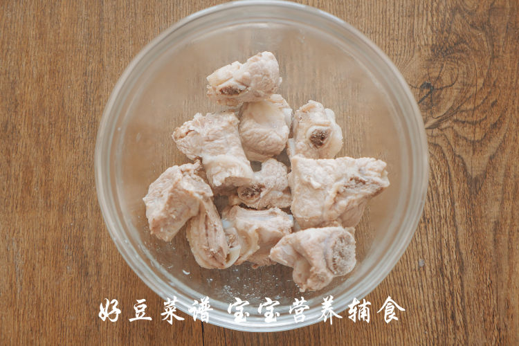 竹荪排骨汤步骤4