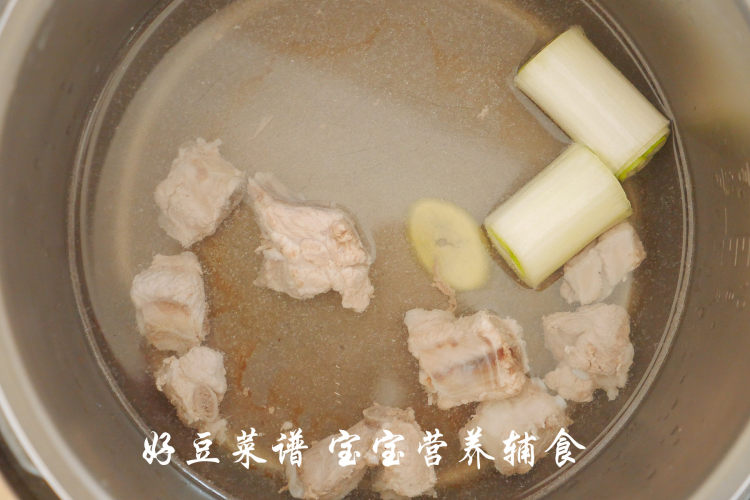 竹荪排骨汤步骤5