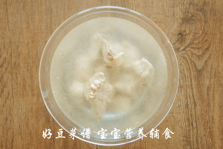 竹荪排骨汤步骤8