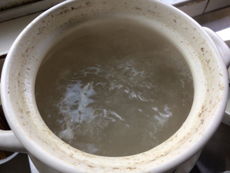 西洋菜蜜枣煲猪踭步骤6