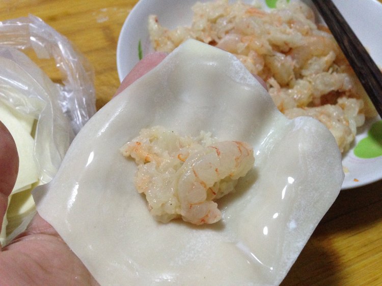 鲜虾馄饨步骤6