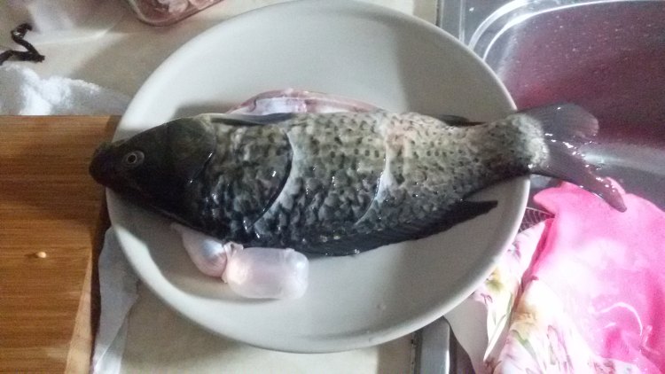 时蔬鲫鱼汤步骤2