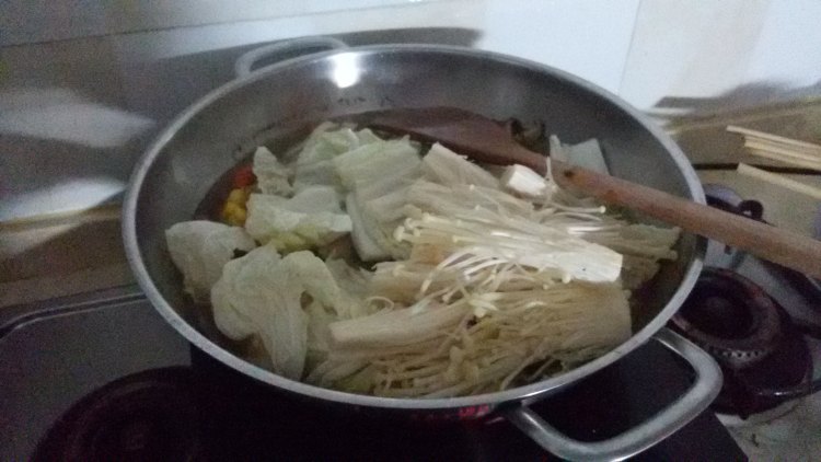 时蔬鲫鱼汤步骤6