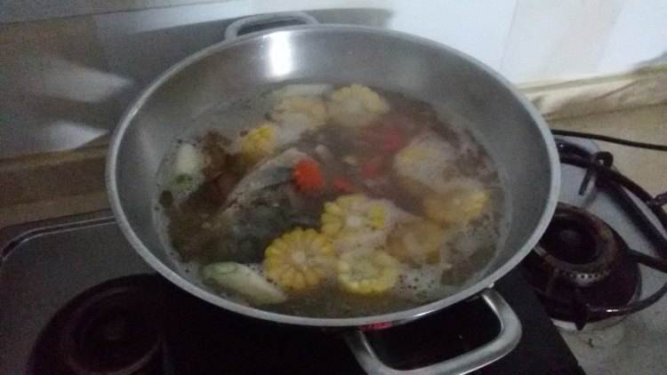 时蔬鲫鱼汤步骤5