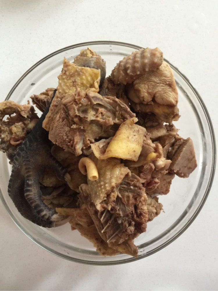 香菇土鸡汤步骤1