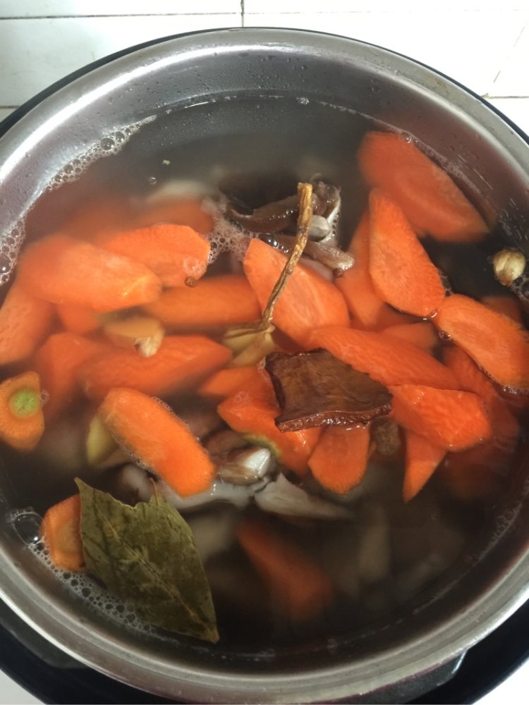 香菇土鸡汤步骤6