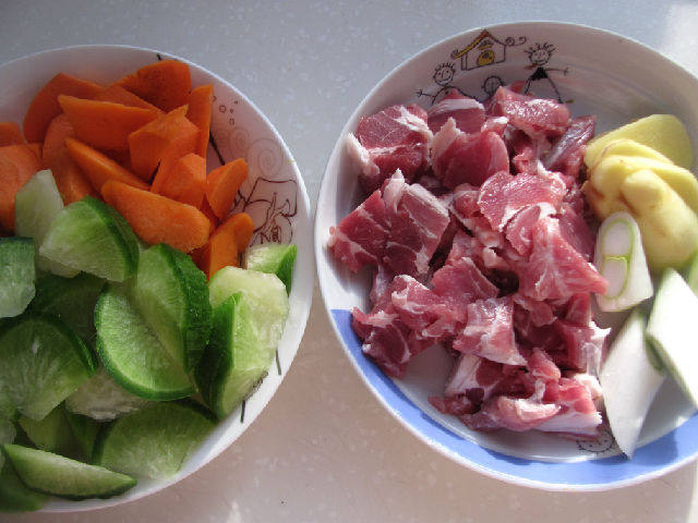 胡青萝卜羊肉汤步骤2