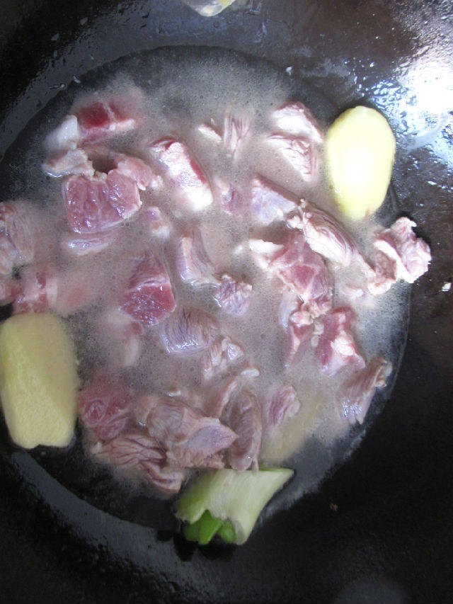 胡青萝卜羊肉汤步骤5