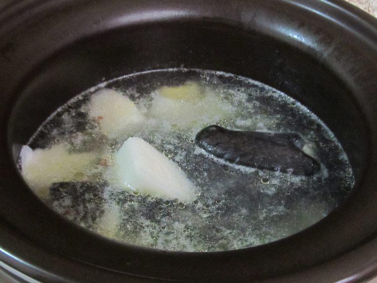 山药乌鸡汤步骤8