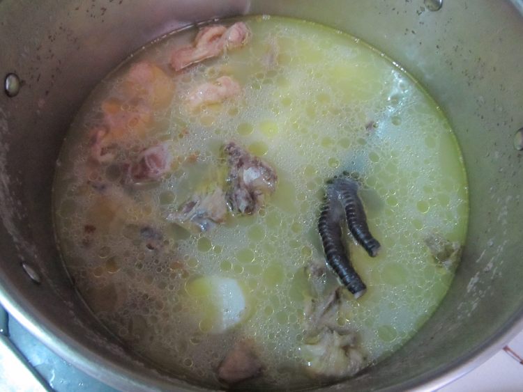 山药炖鸡步骤7