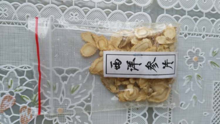 花旗参瘦肉炖汤步骤4