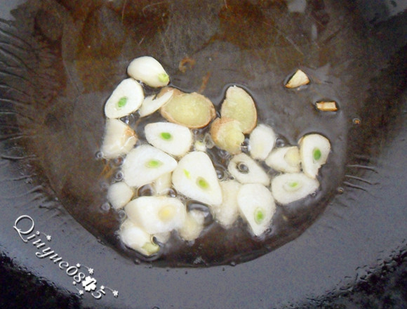木耳番茄鱼片汤步骤6
