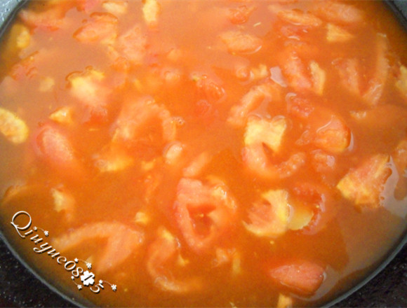 木耳番茄鱼片汤步骤9