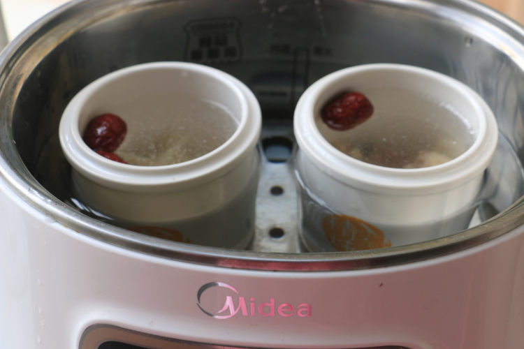 鱼胶炖排骨步骤5